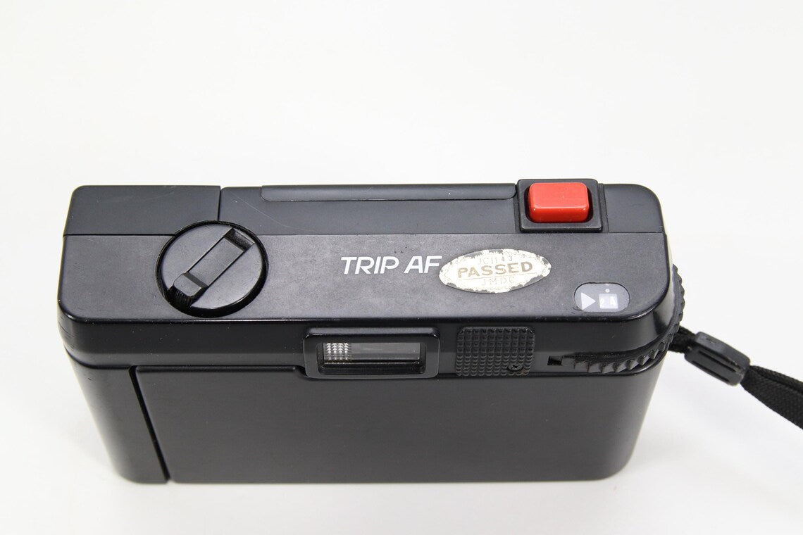 Vintage Olympus Trip AF Point & Shoot Camera | 1980s Japan Film Camera Zuiko Lens | Retro Photo Prop | Collectible Tech Gift Photographer