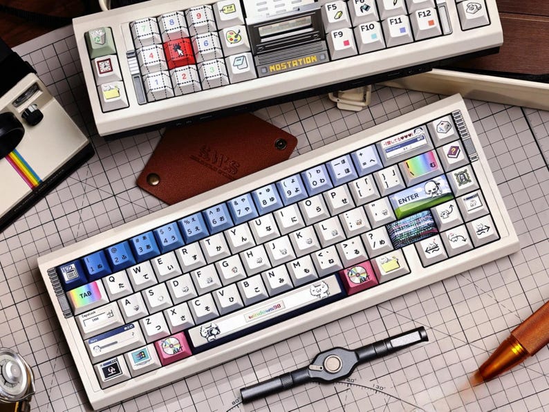 Crazy Win98 Retro Pixel Keycap Set – 126 Keys PBT Cherry Profile – Classic 90s Desktop Neko – Vintage Pixel Style Artisan Keycaps